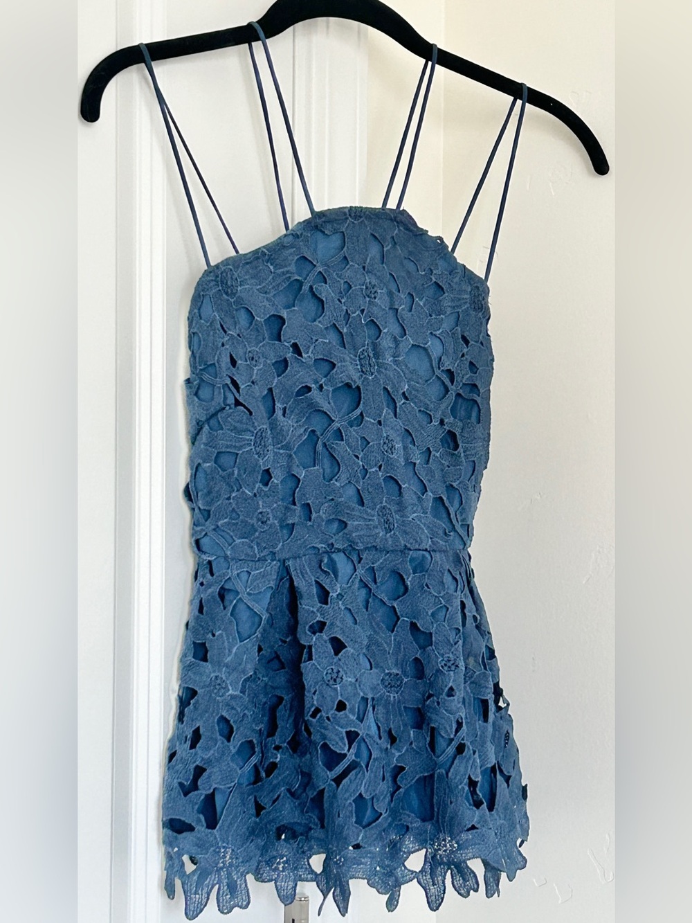 Forever 21 Blue Floral Lace Cami Top